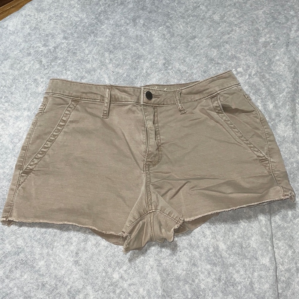 Khaki-colored Shorts